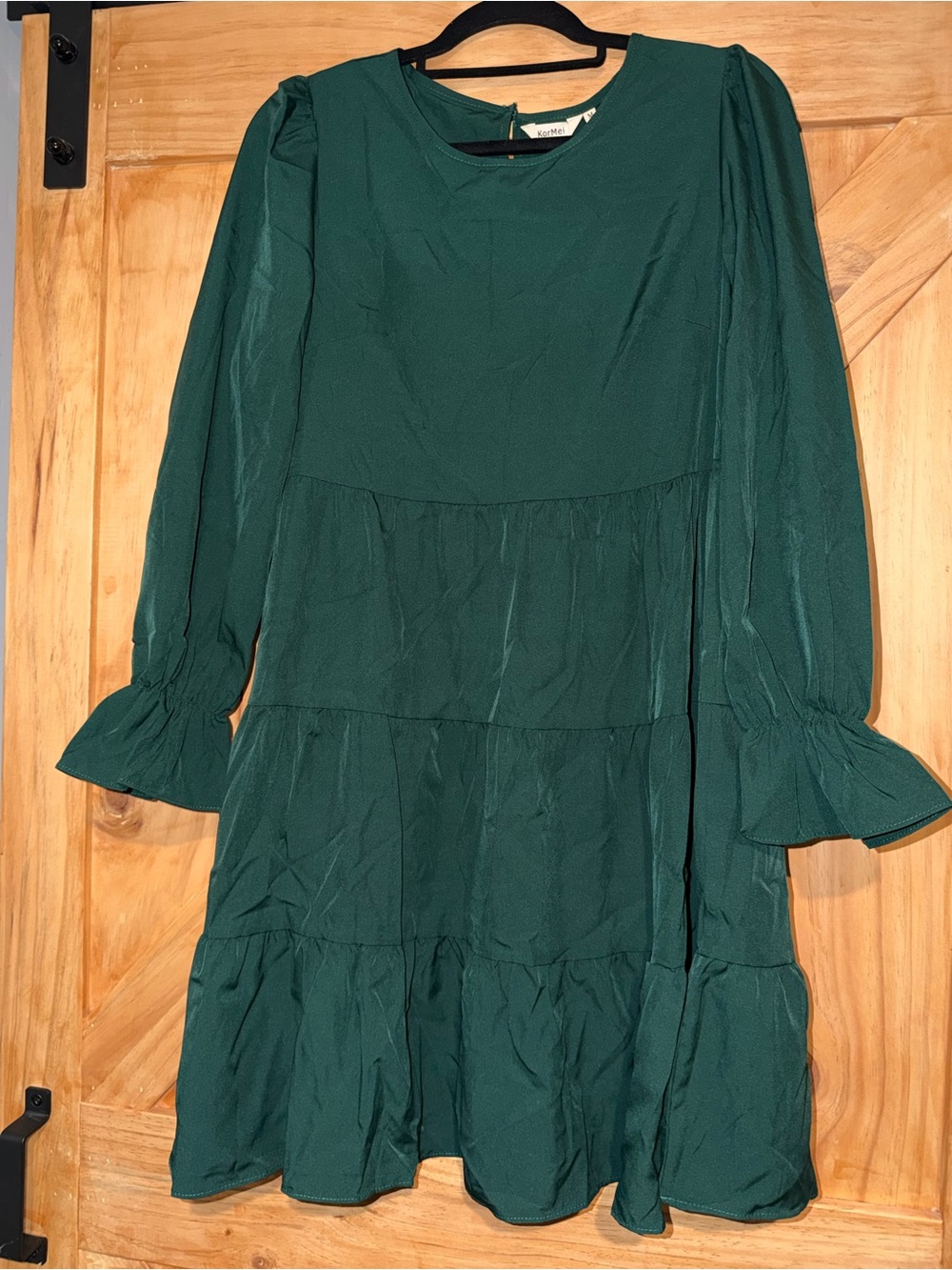 knot sisters Dark Green Tiered Long-Sleeve Dress